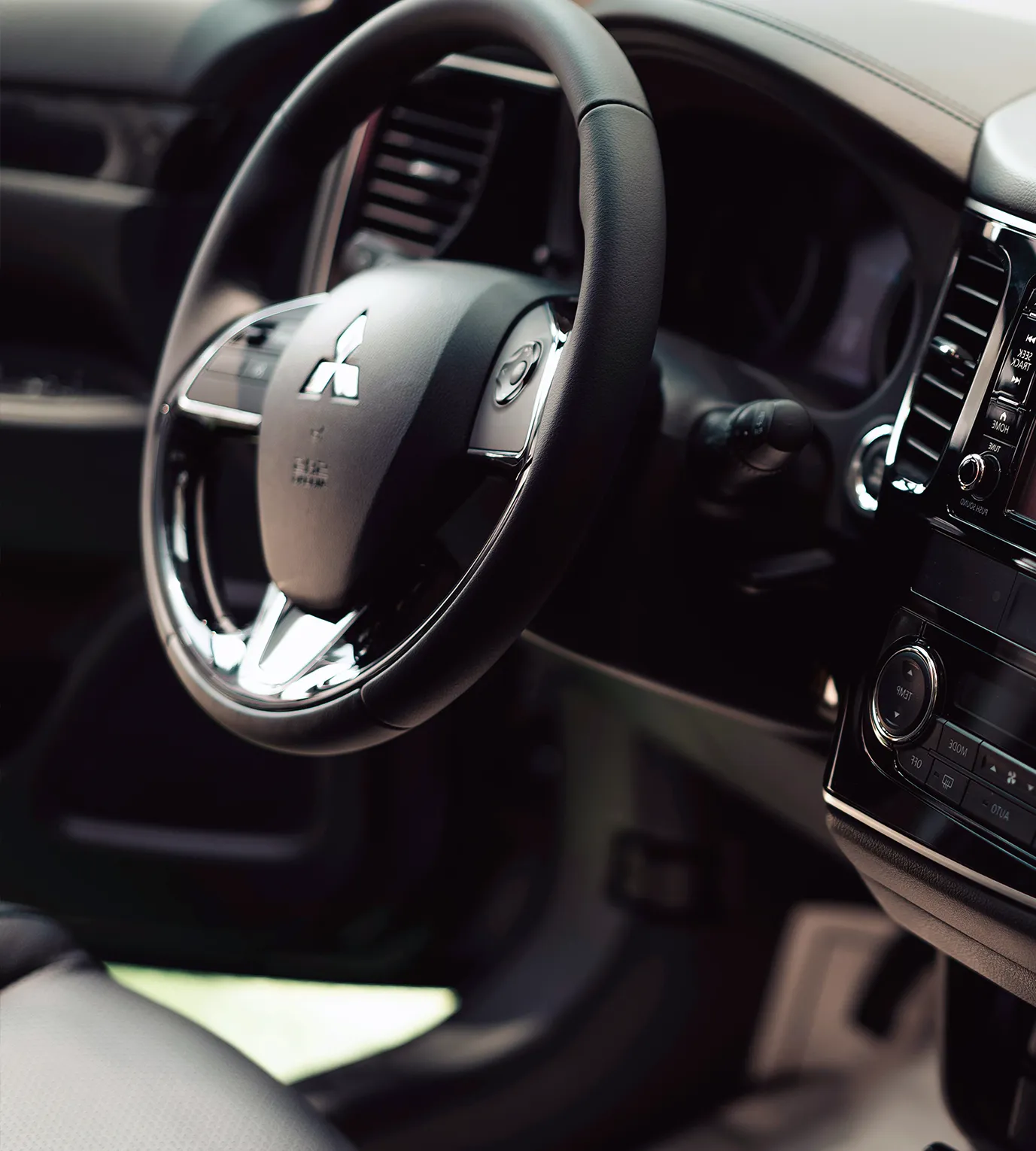 MITSUBISHI 租車推薦