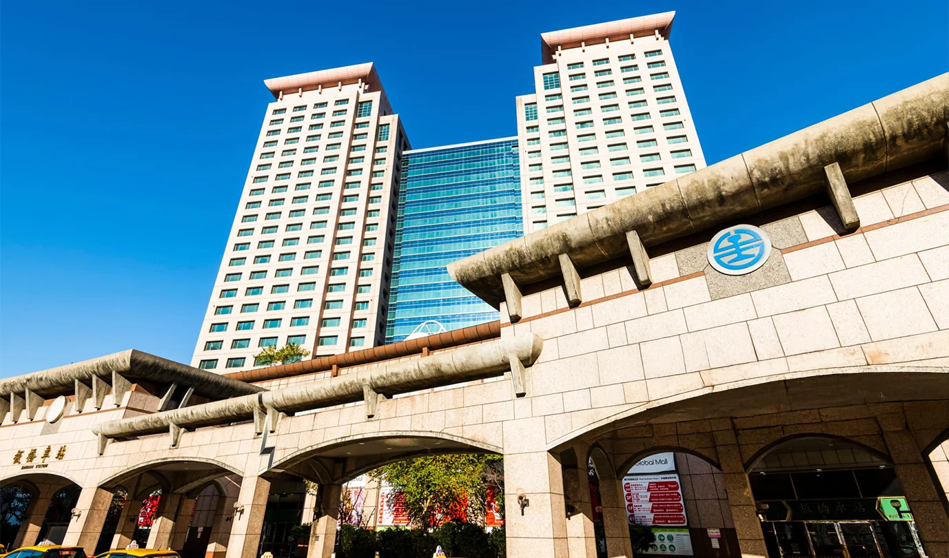 板橋車站五鐵共構租車