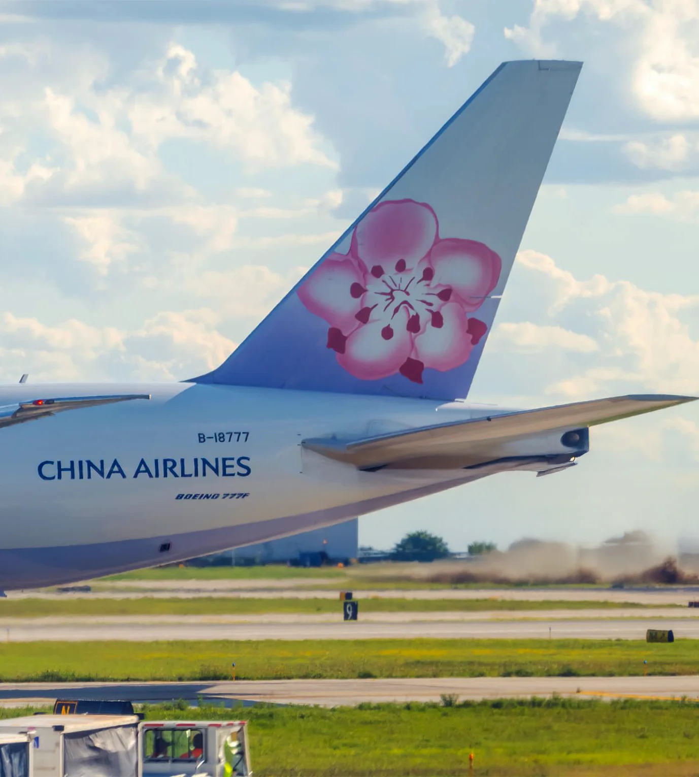 桃機落地取車自駕