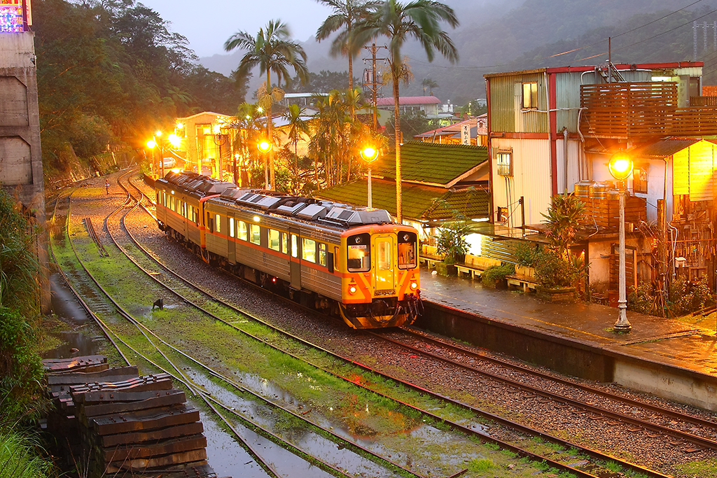 十分瀑布——台版尼加拉+鐵道小鎮