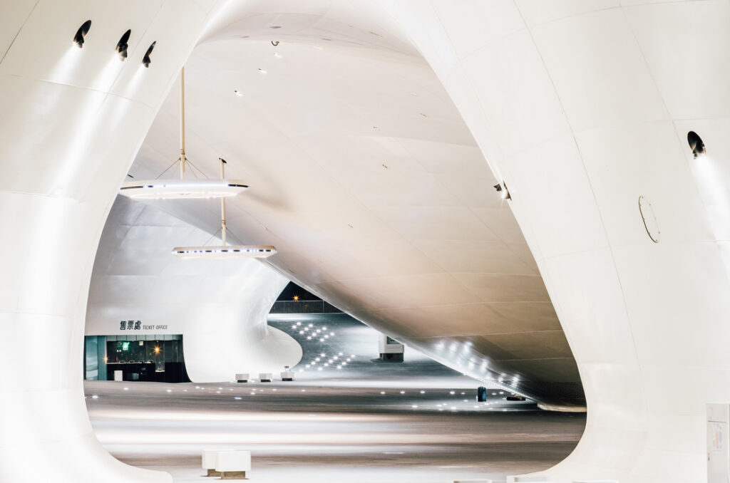 衛武營國家藝術文化中心:大草地上的劇場公園